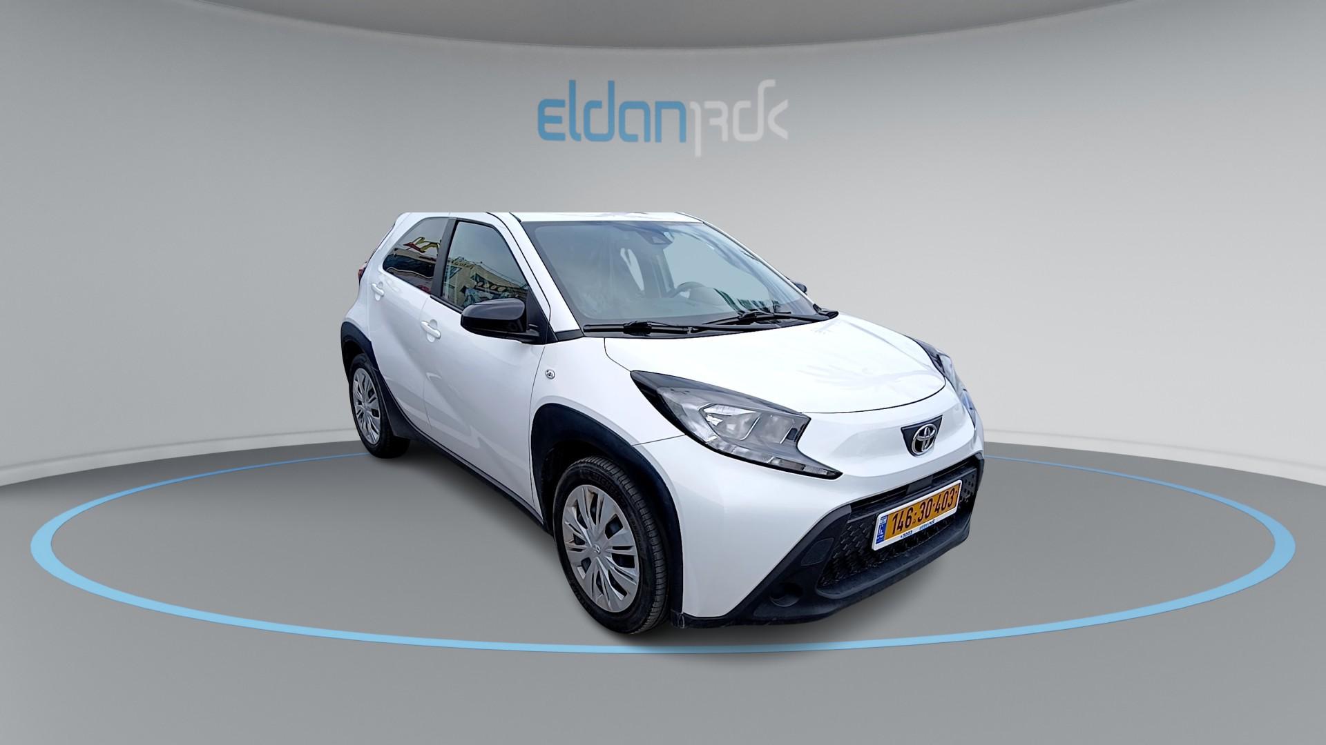 טויוטה PURE אייגו X