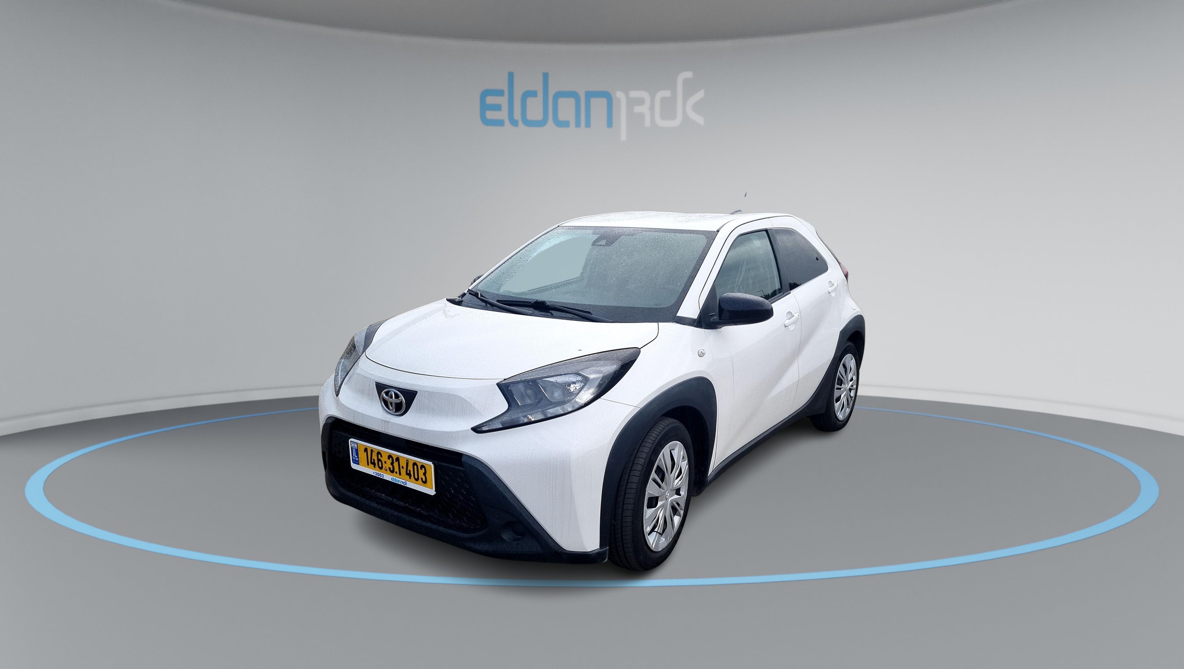 טויוטה PURE אייגו X