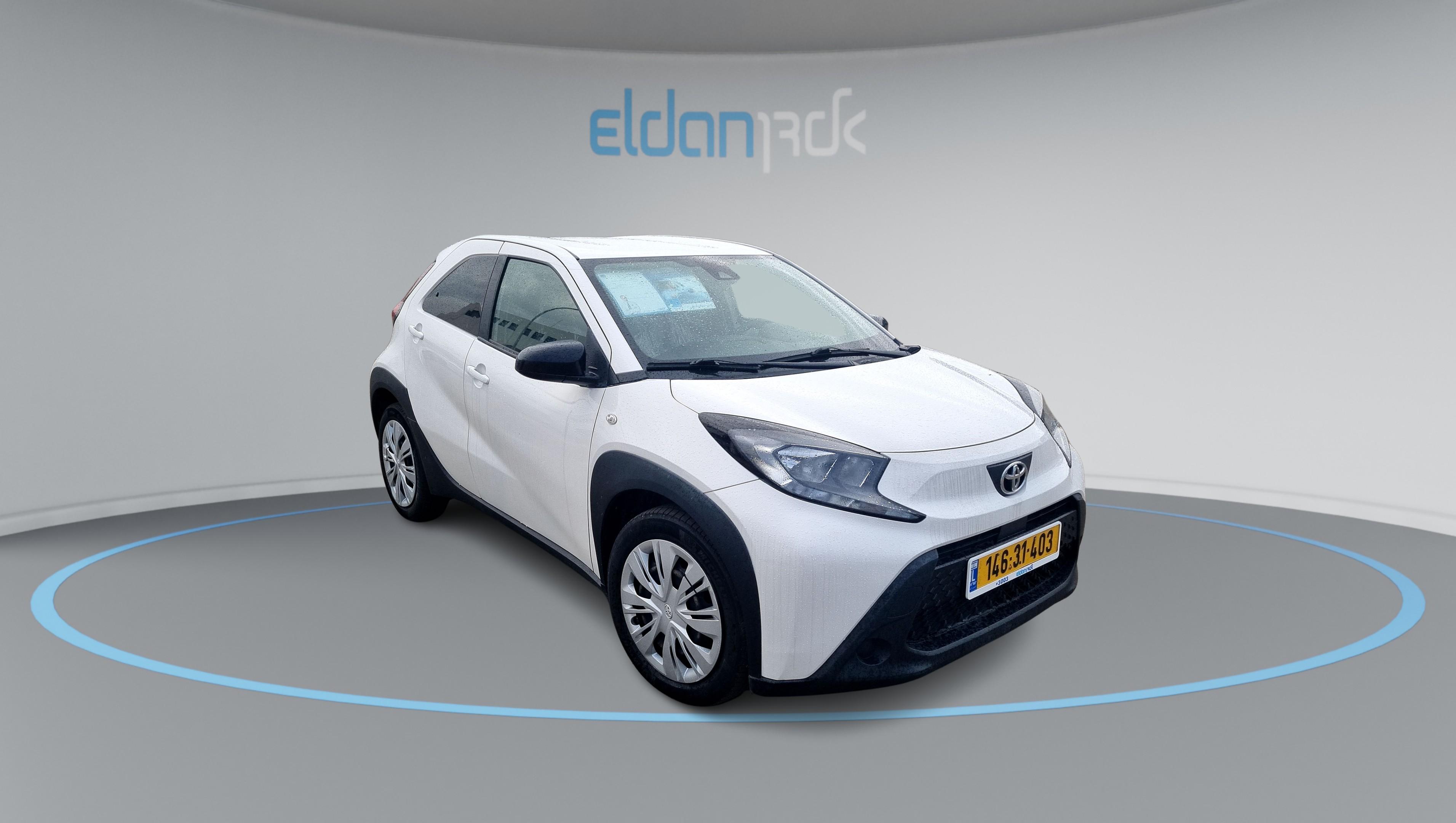 טויוטה PURE אייגו X