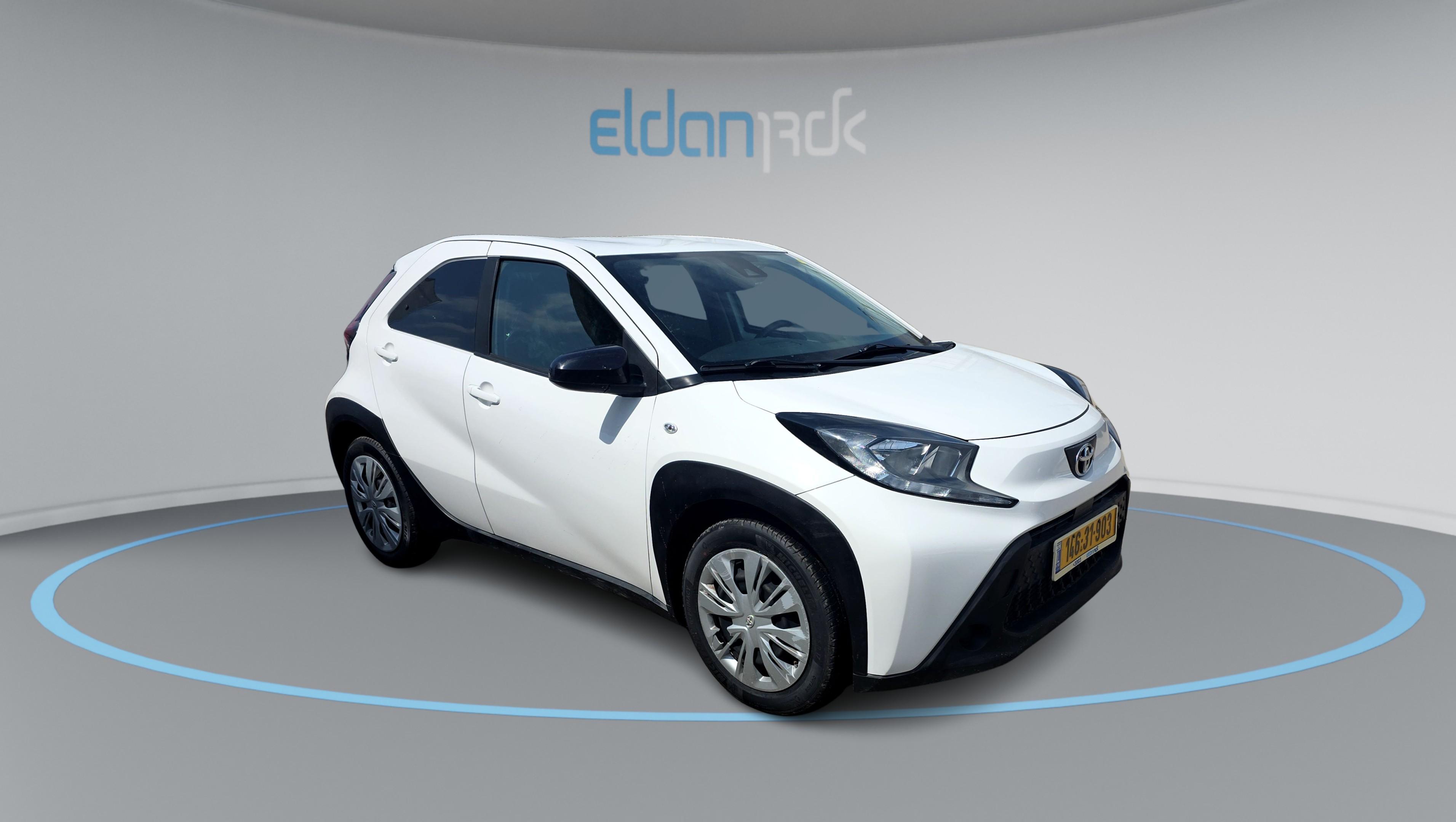 טויוטה PURE אייגו X