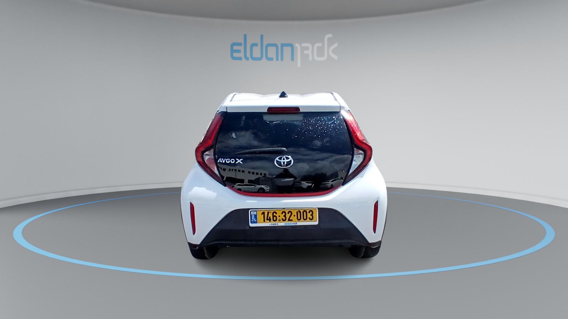 טויוטה PURE אייגו X