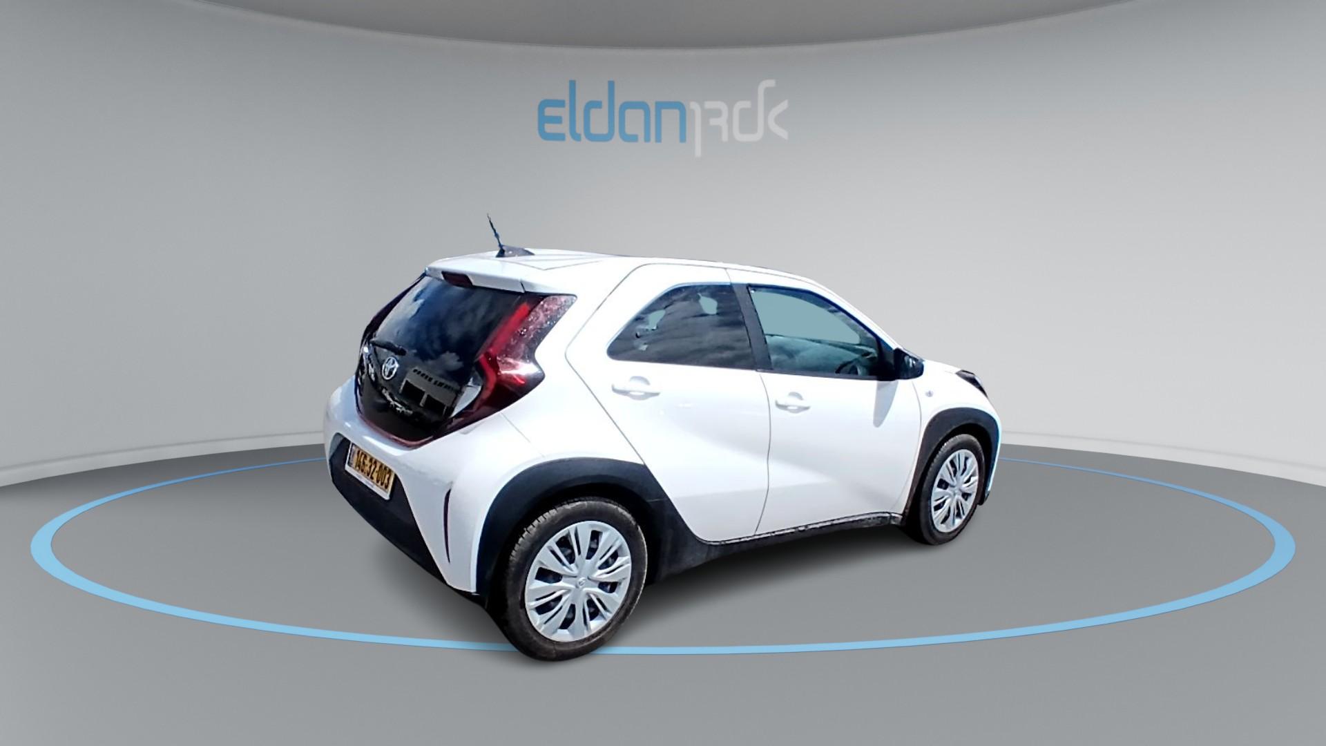 טויוטה PURE אייגו X