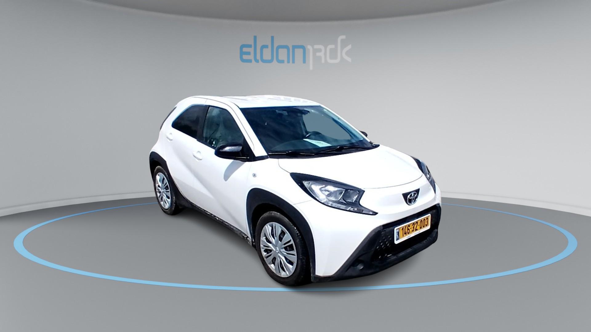 טויוטה PURE אייגו X