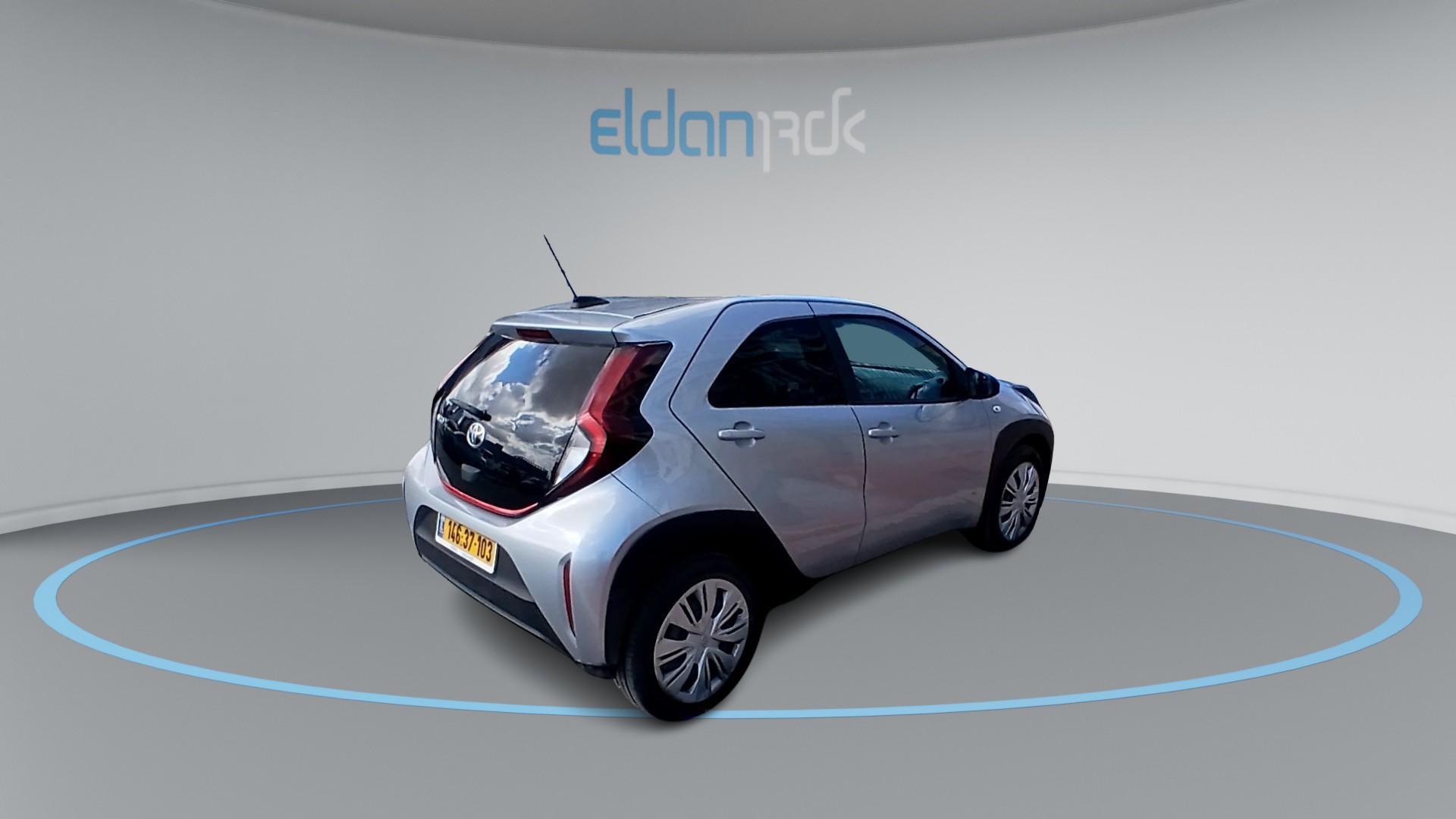 טויוטה PURE אייגו X