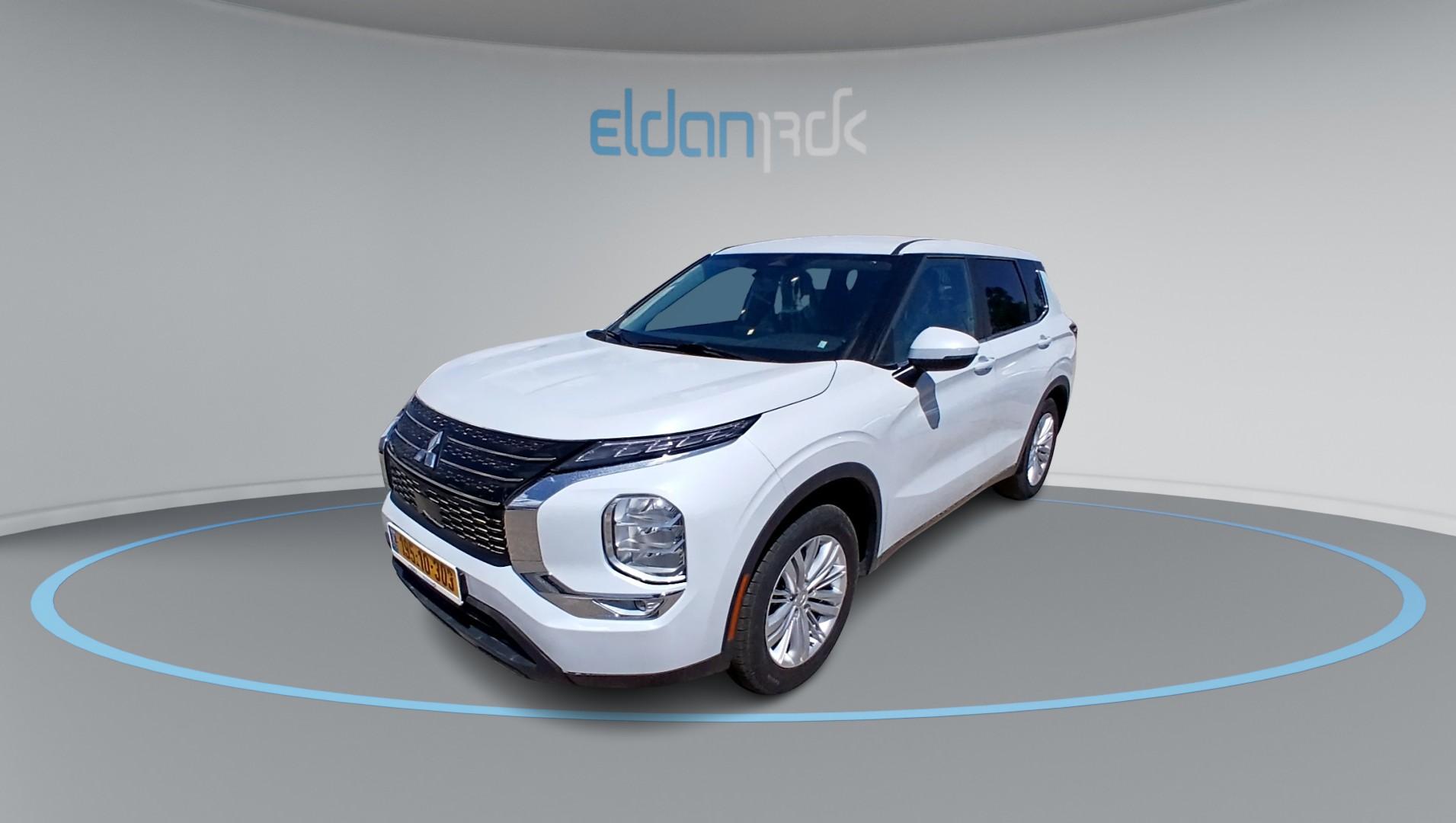 מיצובישי אאוטלנדר EXECUTIVE