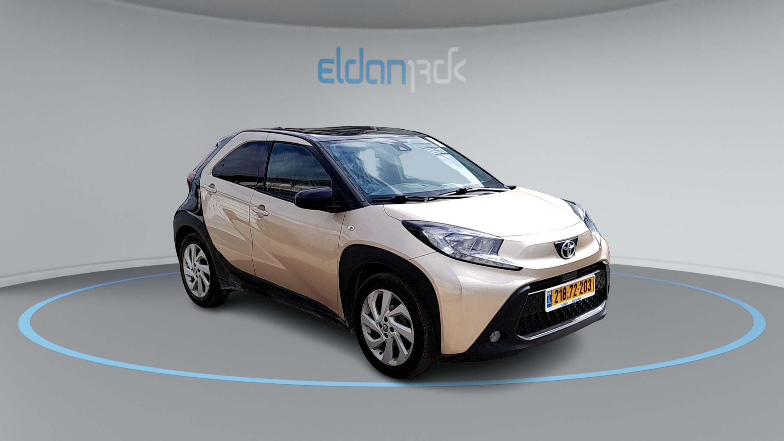 טויוטה PULSE אייגו X