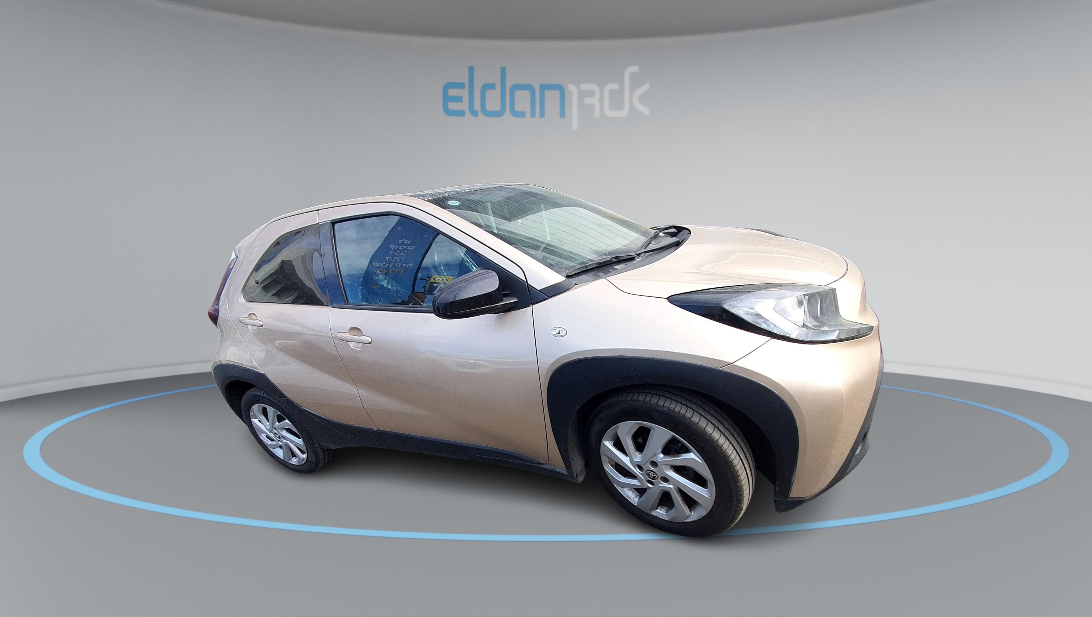 טויוטה PULSE אייגו X