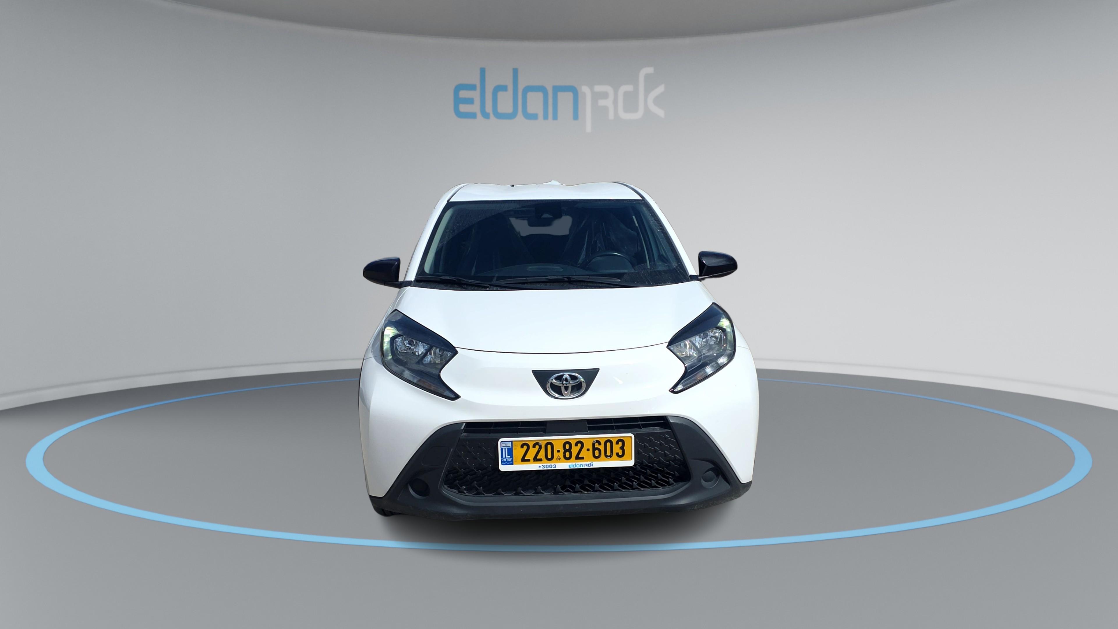 טויוטה PURE אייגו X