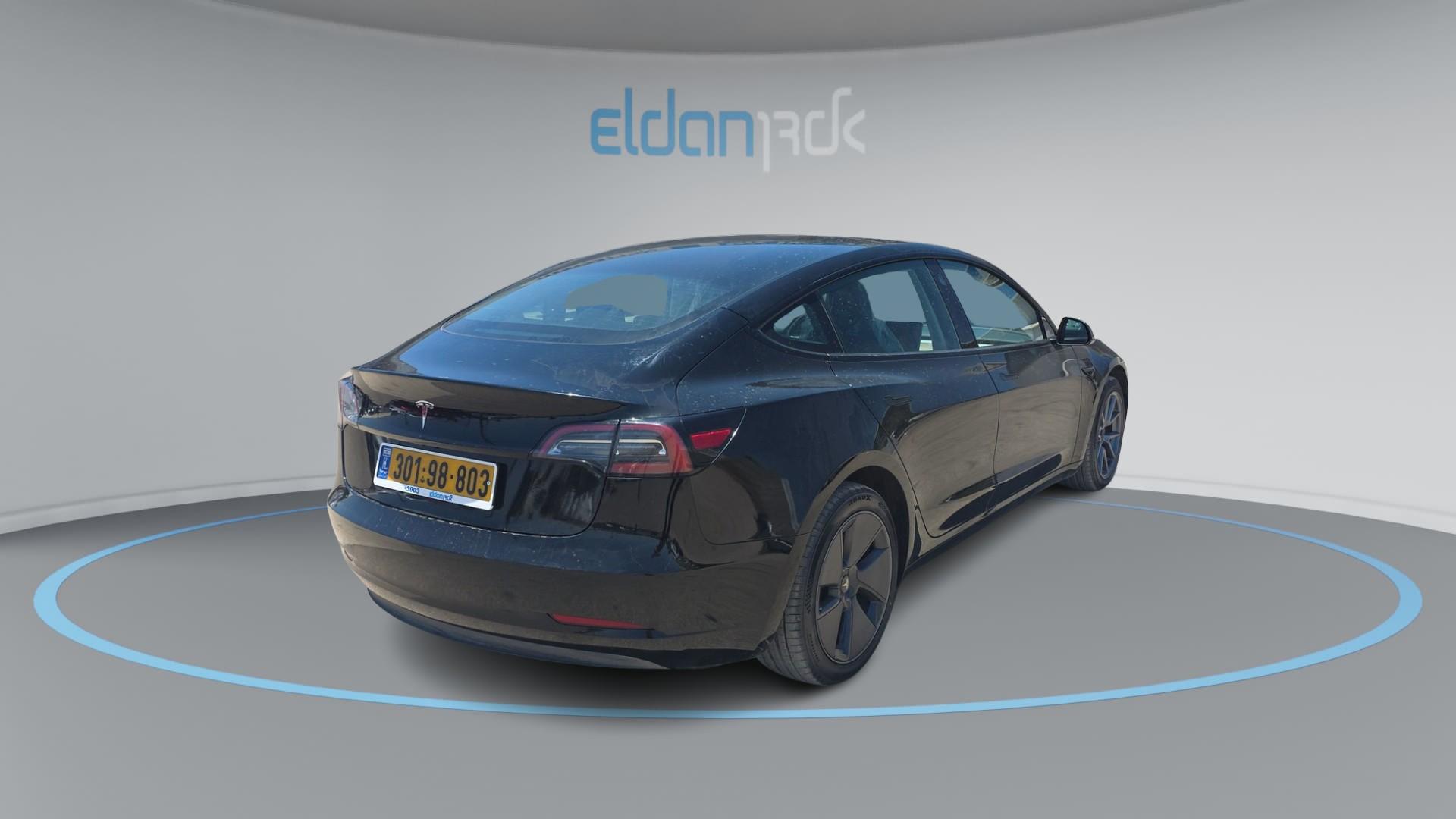 טסלה REAR-WHEEL DRIVE מודל 3