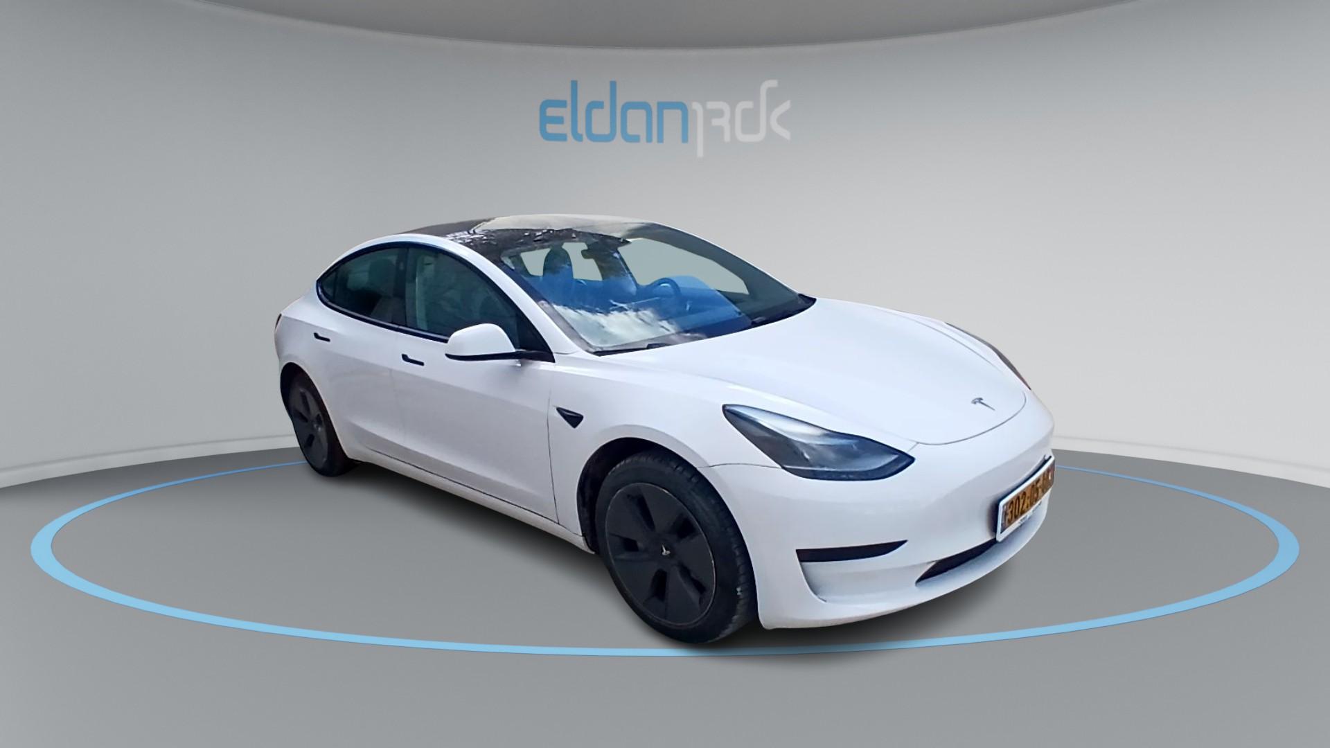 טסלה REAR-WHEEL DRIVE מודל 3