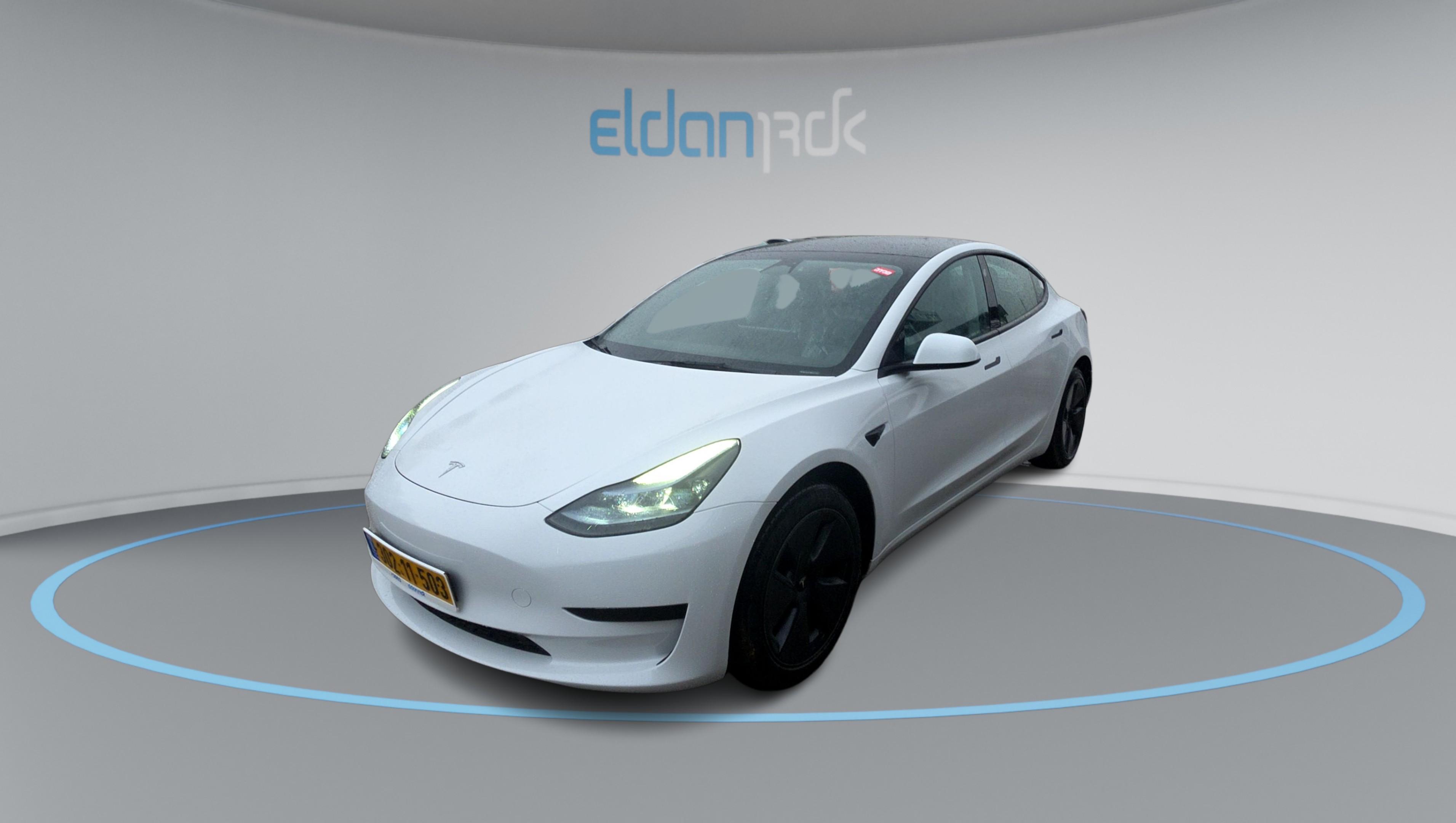 טסלה REAR-WHEEL DRIVE מודל 3