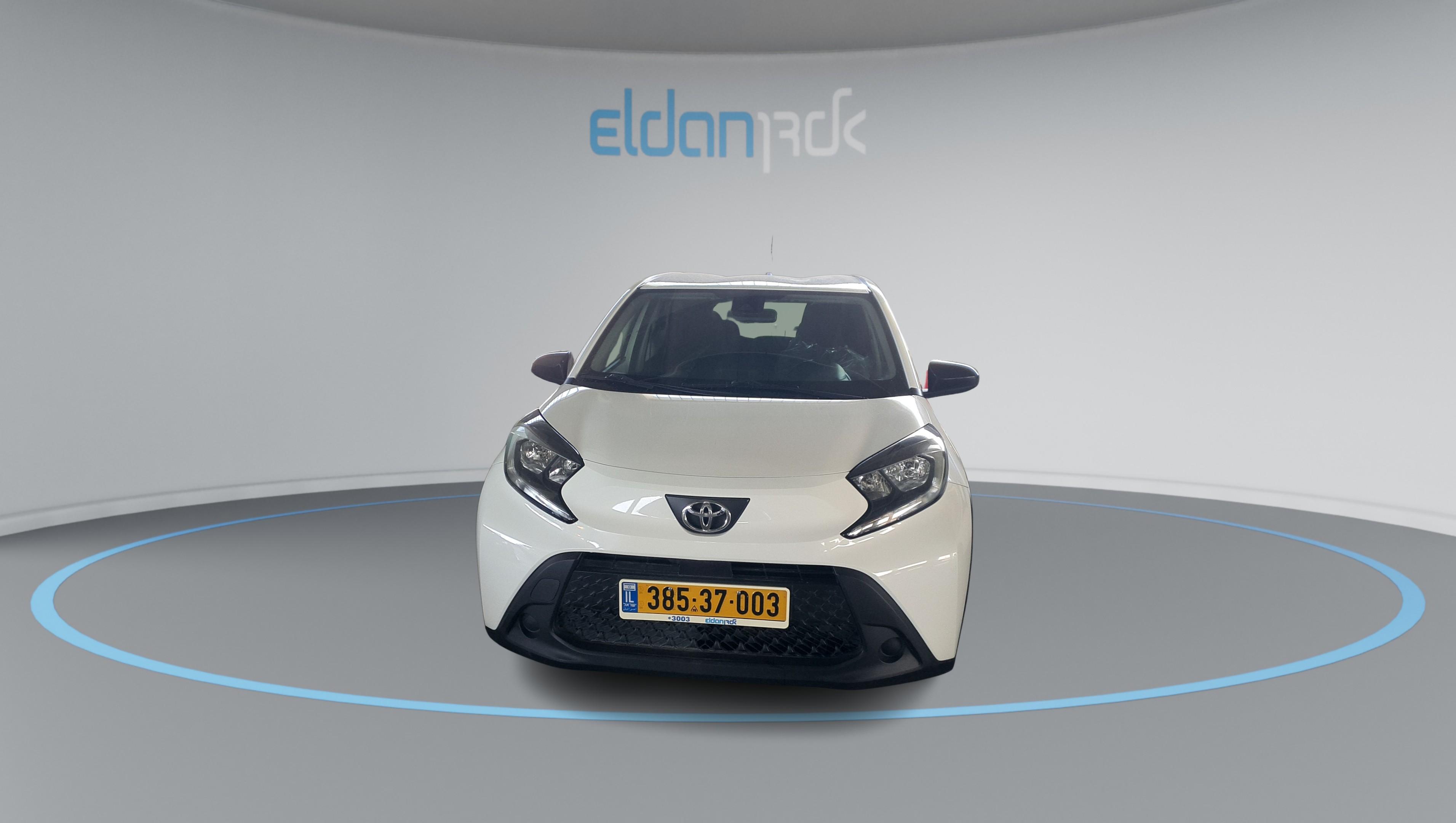 טויוטה PURE אייגו X