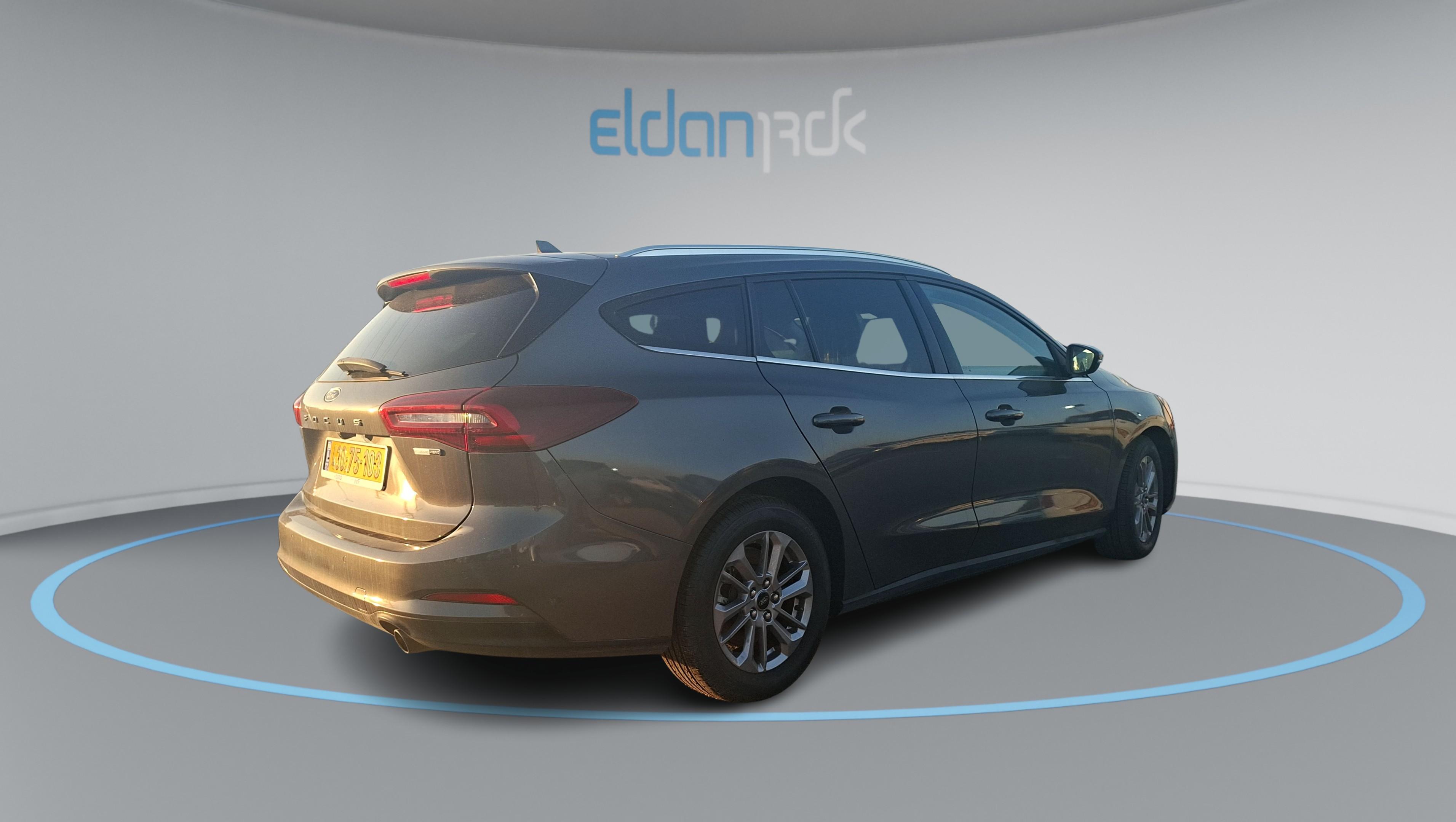 פורד TITANIUM TOURER פוקוס