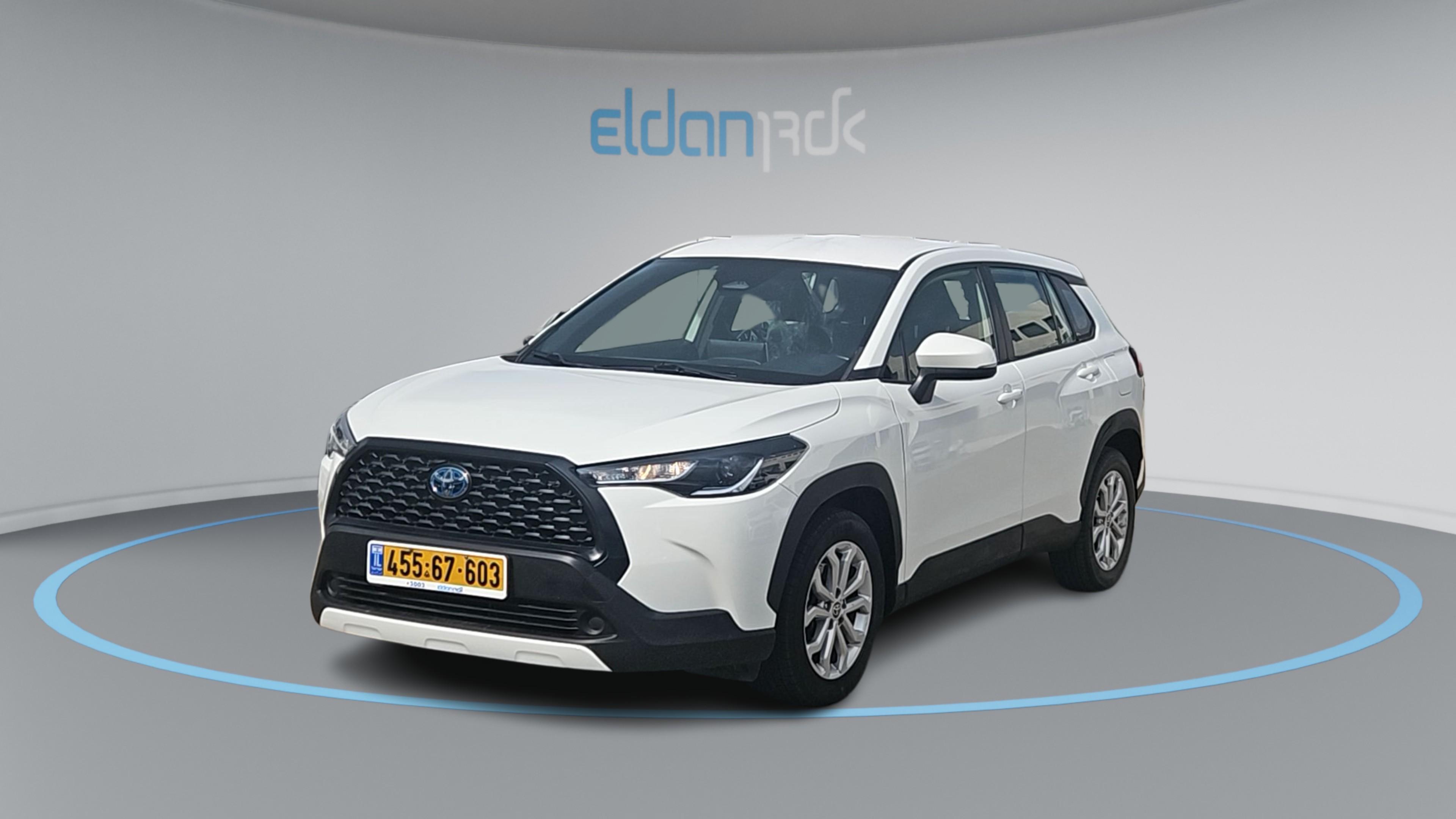 טויוטה היברידי ACTIVE CROSS קורולה