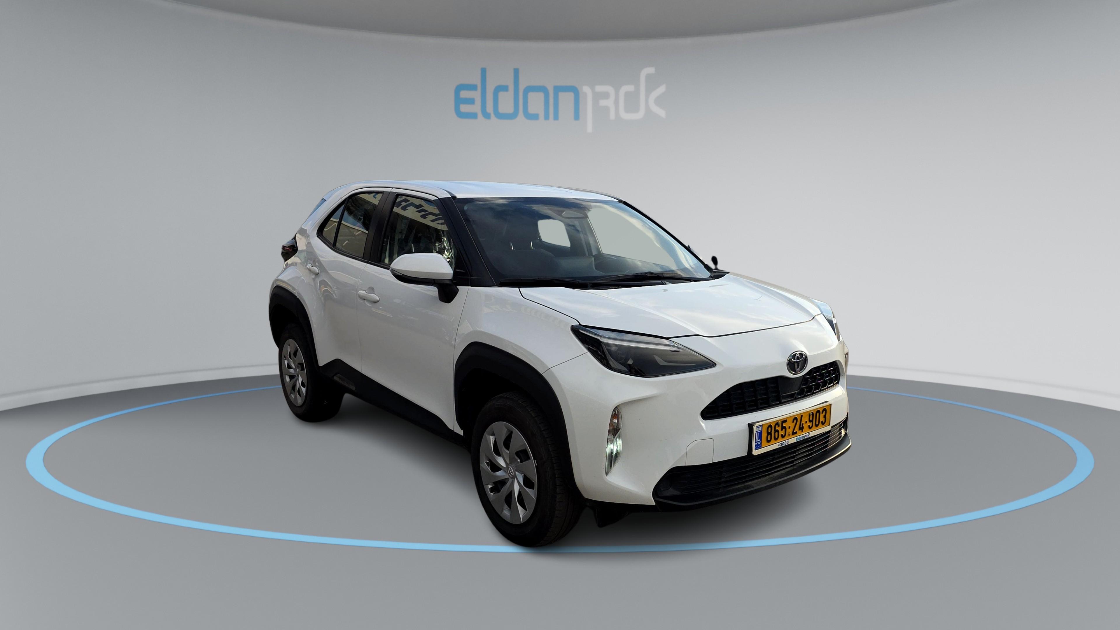 טויוטה היברידי ECO יאריס קרוס